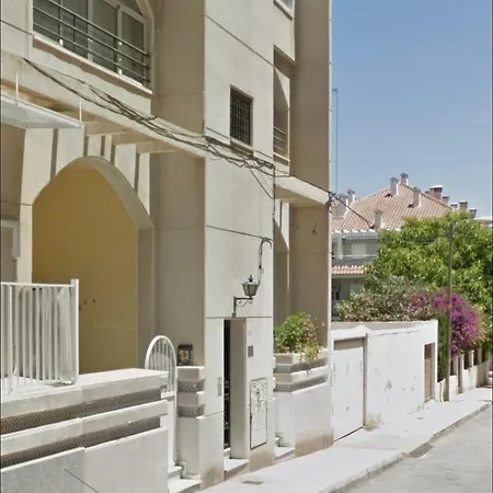 Cura Apartment *